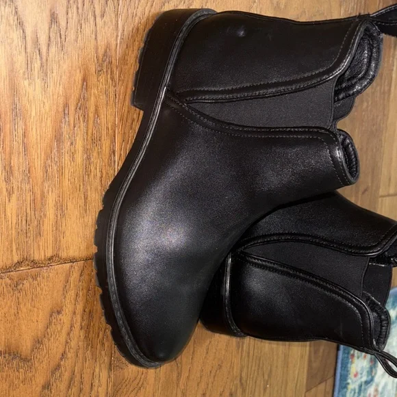 Steve Madden Classic Black Ankle Booties - Picture 7 of 9